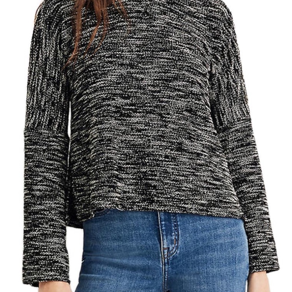 NWOT - Madewell button shoulder bell sleeve top M